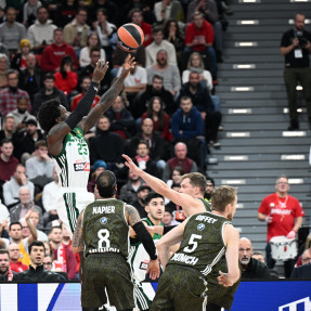 EUROLEAGUE_ΜΠΑΓΕΡΝ_ΜΟΝΑΧΟΥ_PAO_BC