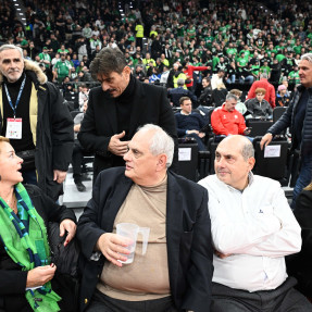 EUROLEAGUE_ΜΠΑΓΕΡΝ_ΜΟΝΑΧΟΥ_PAO_BC